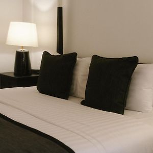 Grand Deluxe King Room